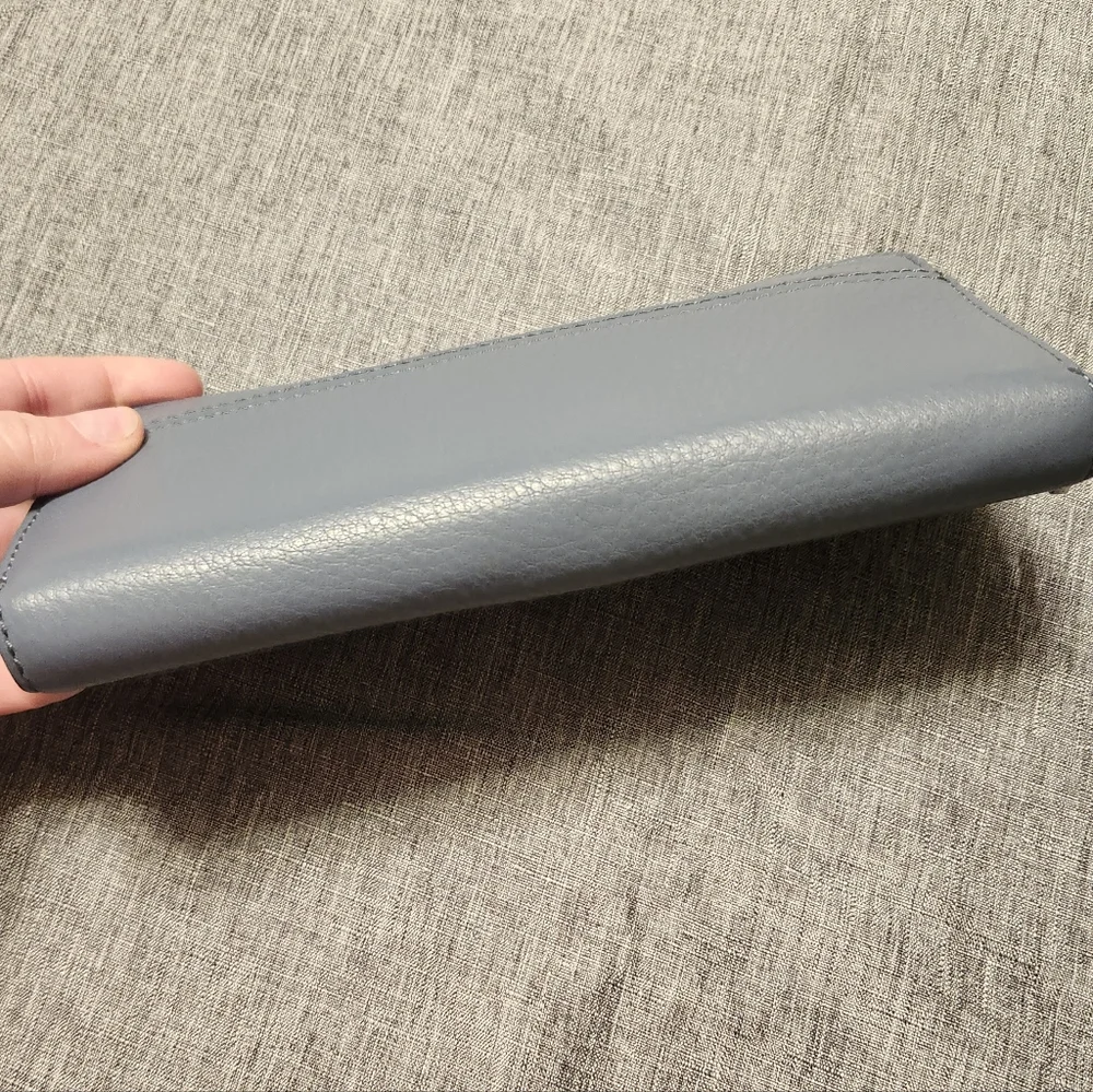 Michael Kors Large Continental Zip Wallet- Sky Blue W/Silver Accents - Picture 5 of 10